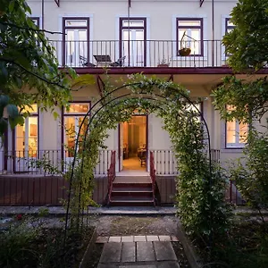 o-jardim-da-tessa.hotels-lisbon-portugal.com/
